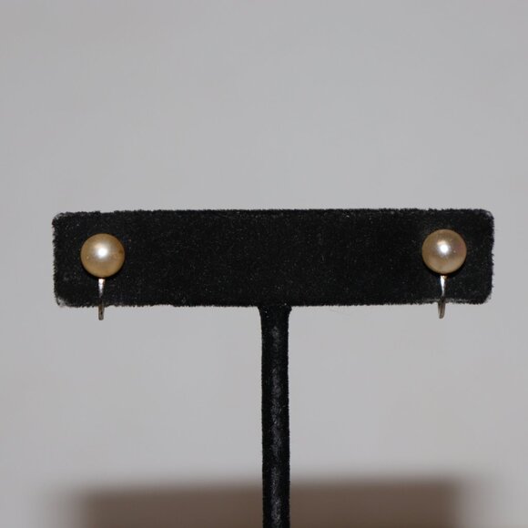 ๐ค Vintage Richelieu Silver & Pearl Screw-Back Earrings 0.5" tall ยท non-pierced - Picture 1 of 6